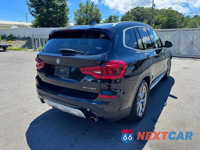 Trzecie zdjęcie samochodu z tyłu: 2021 BMW X3 SDRIVE30I VIN:5UXTY3C02M9F68322 - miniatura