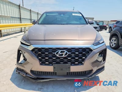 Piąte zdjęcie samochodu w środku: 2020 HYUNDAI SANTA FE SE VIN:5NMS23AD2LH244582 - miniatura