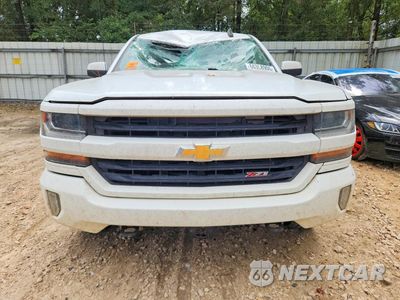 Piąte zdjęcie samochodu w środku: 2018 CHEVROLET SILVERADO K1500 LT VIN:3GCUKRECXJG552329 - miniatura