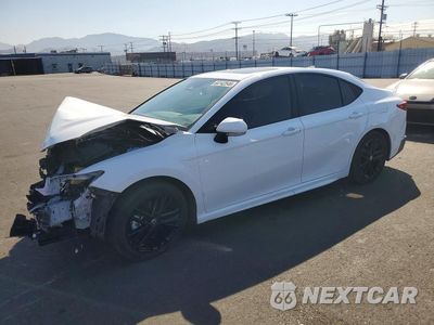 2025 TOYOTA CAMRY SE 4T1DAACK0SU571688 - główne zdjęcie licytacji z USA - miniatura