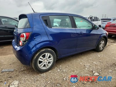 Trzecie zdjęcie samochodu z tyłu: 2014 CHEVROLET SONIC LT VIN:1G1JC6SH0E4166884 - miniatura