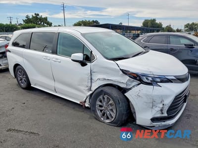 Czwarte zdjęcie samochodu z boku: 2024 TOYOTA SIENNA LE VIN:5TDKRKECXRS195743 - miniatura