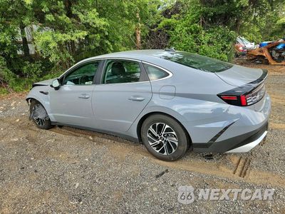 Drugie zdjęcie samochodu z przodu: 2026 HYUNDAI SONATA HYBRID BLUE VIN:KMHL24JJXTA154425 - miniatura