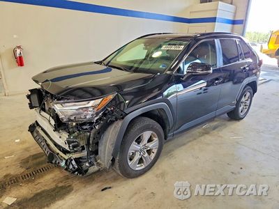 2025 TOYOTA RAV4 HYBRID XLE JTMRWRFV9SJ069845 - główne zdjęcie licytacji z USA - miniatura