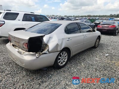 Trzecie zdjęcie samochodu z tyłu: 2002 LEXUS ES 300 VIN:JTHBF30G520029114 - miniatura
