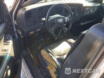 Zdjęcie 8 z 12 samochodu: 2004 CHEVROLET SILVERADO K1500 VIN:2GCEK19T941227121 - miniatura