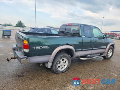 Trzecie zdjęcie samochodu z tyłu: 2000 TOYOTA TUNDRA ACCESS CAB LIMITED VIN:5TBBT4818YS025055 - miniatura