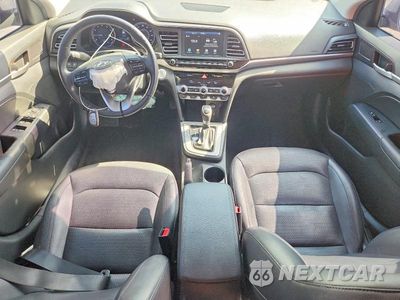 Zdjęcie 8 z 12 samochodu: 2020 HYUNDAI ELANTRA LIMITED VIN:KMHD84LF6LU943763 - miniatura