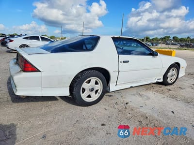 Trzecie zdjęcie samochodu z tyłu: 1991 CHEVROLET CAMARO RS VIN:1G1FP23E0ML128891 - miniatura