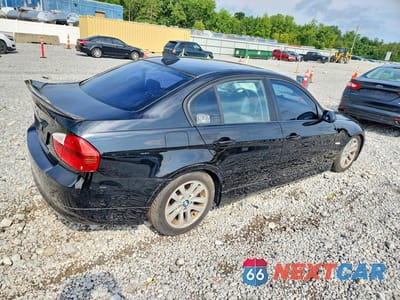 Trzecie zdjęcie samochodu z tyłu: 2007 BMW 328 XI VIN:WBAVC93557KX54662 - miniatura