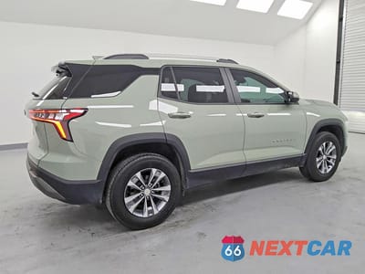 Trzecie zdjęcie samochodu z tyłu: 2025 CHEVROLET EQUINOX LT VIN:3GNAXHEG5SL118711 - miniatura