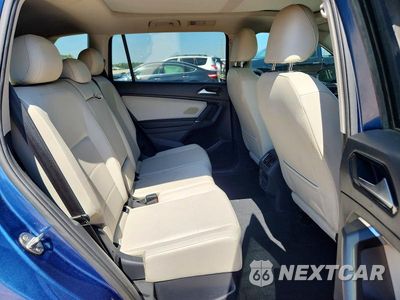 Zdjęcie 11 z 13 samochodu: 2018 VOLKSWAGEN TIGUAN SE VIN:3VV2B7AX5JM110985 - miniatura