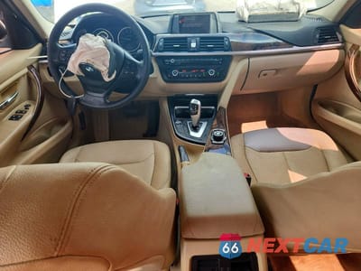 Zdjęcie 8 z 12 samochodu: 2015 BMW 320 I VIN:WBA3B1C51FK140699 - miniatura