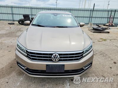 Piąte zdjęcie samochodu w środku: 2017 VOLKSWAGEN PASSAT SEL PREMIUM VIN:1VWCT7A33HC014519 - miniatura