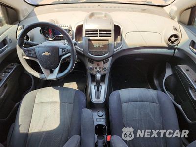 Zdjęcie 8 z 13 samochodu: 2014 CHEVROLET SONIC LT VIN:1G1JC5SH4E4132215 - miniatura