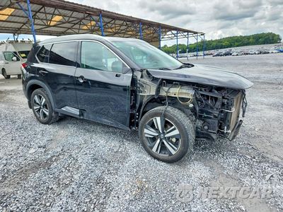 Czwarte zdjęcie samochodu z boku: 2021 NISSAN ROGUE SL VIN:5N1AT3CA3MC824933 - miniatura