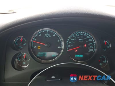 Zdjęcie 9 z 13 samochodu: 2011 GMC YUKON DENALI VIN:1GKS2MEF0BR394528 - miniatura