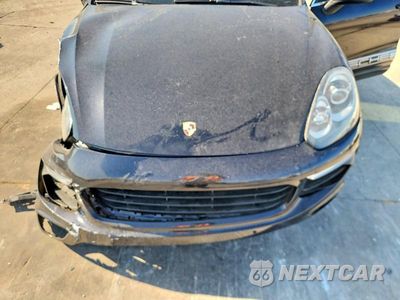 Zdjęcie 12 z 13 samochodu: 2016 PORSCHE CAYENNE VIN:WP1AA2A22GLA02336 - miniatura