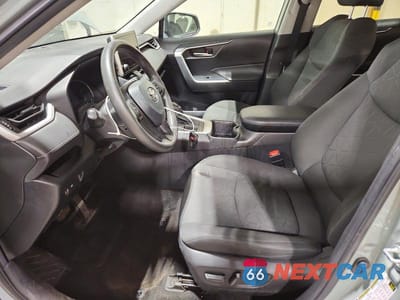Zdjęcie 7 z 13 samochodu: 2023 TOYOTA RAV4 XLE VIN:2T3W1RFV0PW264856 - miniatura