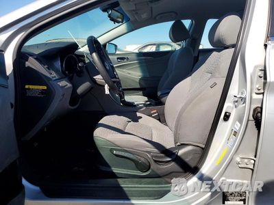 Zdjęcie 7 z 12 samochodu: 2014 HYUNDAI SONATA HYBRID VIN:KMHEC4A48EA115156 - miniatura