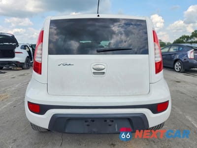 Zdjęcie 6 z 12 samochodu: 2013 KIA SOUL BASE VIN:KNDJT2A51D7759285 - miniatura