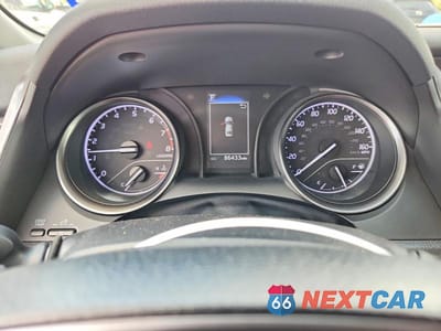 Zdjęcie 9 z 12 samochodu: 2021 TOYOTA CAMRY SE VIN:4T1G11AK3MU530880 - miniatura