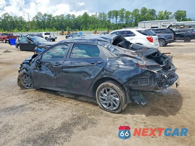 Drugie zdjęcie samochodu z przodu: 2024 HYUNDAI ELANTRA SEL VIN:KMHLM4DG7RU802417 - miniatura