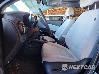 Zdjęcie 7 z 12 samochodu: 2023 HYUNDAI KONA SEL VIN:KM8K32AB1PU056376 - miniatura