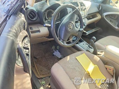 Zdjęcie 8 z 13 samochodu: 2008 TOYOTA RAV4 BASE VIN:JTMBK33V386035328 - miniatura
