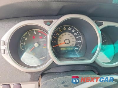 Zdjęcie 9 z 13 samochodu: 2005 TOYOTA 4RUNNER SR5 VIN:JTEBU14RX50074749 - miniatura