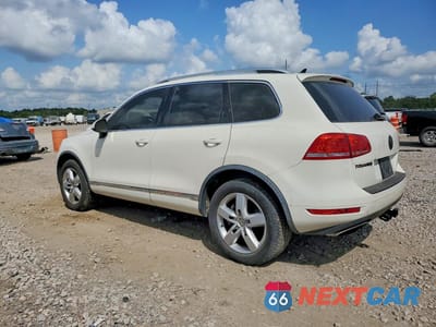 Drugie zdjęcie samochodu z przodu: 2011 VOLKSWAGEN TOUAREG V6 VIN:WVGFF9BP4BD005832 - miniatura