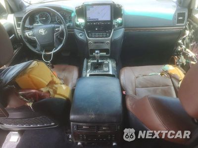 Zdjęcie 8 z 14 samochodu: 2016 TOYOTA LAND CRUISER BASE VIN:JTMCY7AJ6G4040625 - miniatura