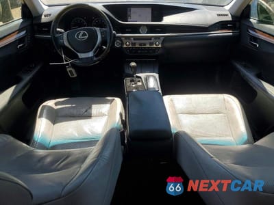 Zdjęcie 8 z 12 samochodu: 2013 LEXUS ES 350 VIN:JTHBK1GG2D2050208 - miniatura