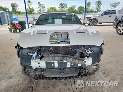 Piąte zdjęcie samochodu w środku: 2020 FORD MUSTANG VIN:1FATP8UH7L5137473 - miniatura