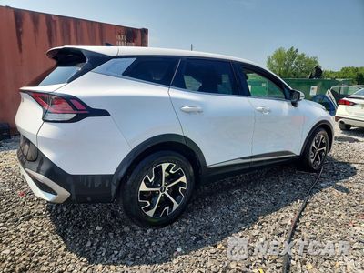 Trzecie zdjęcie samochodu z tyłu: 2023 KIA SPORTAGE EX VIN:5XYK33AF6PG097052 - miniatura