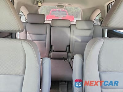 Zdjęcie 10 z 13 samochodu: 2008 HONDA CR-V LX VIN:JHLRE38328C014410 - miniatura