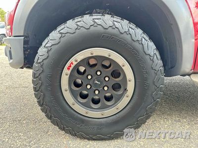 Zdjęcie 13 z 13 samochodu: 2014 FORD F150 SVT RAPTOR VIN:1FTFW1R62EFB13779 - miniatura