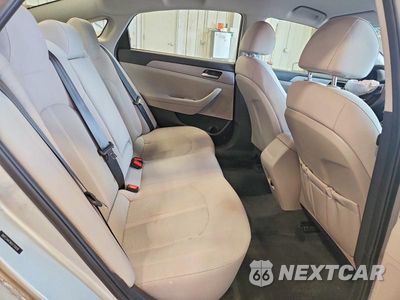 Zdjęcie 10 z 12 samochodu: 2019 HYUNDAI SONATA SE VIN:5NPE24AF9KH770939 - miniatura