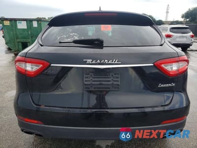 Zdjęcie 6 z 13 samochodu: 2017 MASERATI LEVANTE VIN:ZN661XUA7HX237671 - miniatura