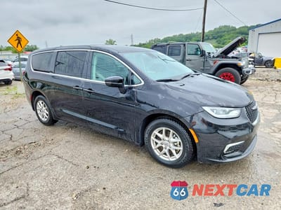 Czwarte zdjęcie samochodu z boku: 2024 CHRYSLER PACIFICA TOURING L VIN:2C4RC1BG3RR179880 - miniatura