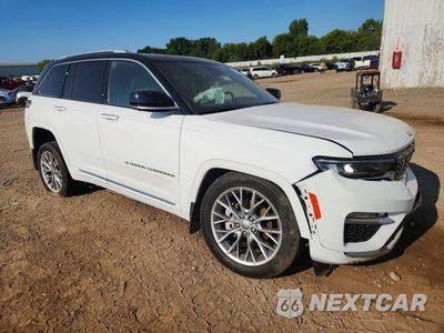 Czwarte zdjęcie samochodu z boku: 2023 JEEP GRAND CHEROKEE SUMMIT VIN:1C4RJHEG4P8809439 - miniatura