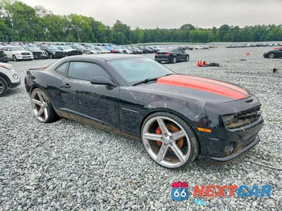 Czwarte zdjęcie samochodu z boku: 2010 CHEVROLET CAMARO SS VIN:2G1FT1EW1A9144404 - miniatura