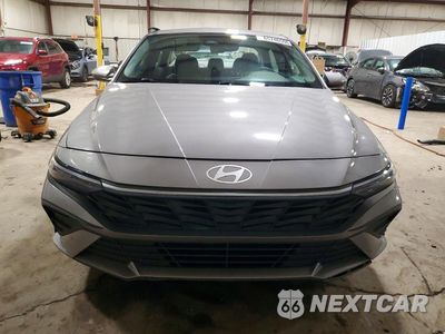 Piąte zdjęcie samochodu w środku: 2024 HYUNDAI ELANTRA SEL VIN:KMHLM4DG0RU808849 - miniatura