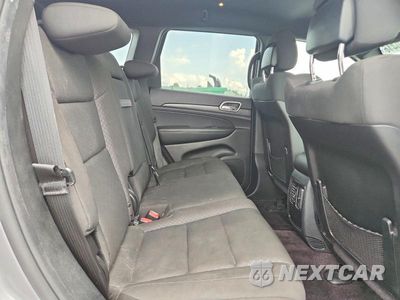 Zdjęcie 11 z 13 samochodu: 2018 JEEP GRAND CHEROKEE LAREDO VIN:1C4RJEAG1JC412361 - miniatura