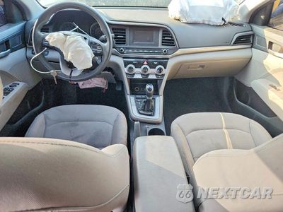 Zdjęcie 8 z 12 samochodu: 2019 HYUNDAI ELANTRA SE VIN:5NPD74LF6KH447233 - miniatura