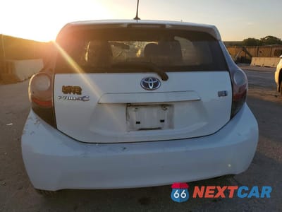 Zdjęcie 6 z 12 samochodu: 2012 TOYOTA PRIUS C THREE VIN:JTDKDTB31C1508854 - miniatura