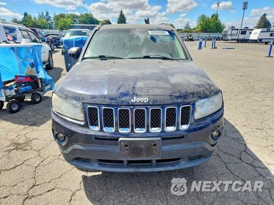 Piąte zdjęcie samochodu w środku: 2011 JEEP COMPASS SPORT VIN:1J4NT1FB5BD195711 - miniatura