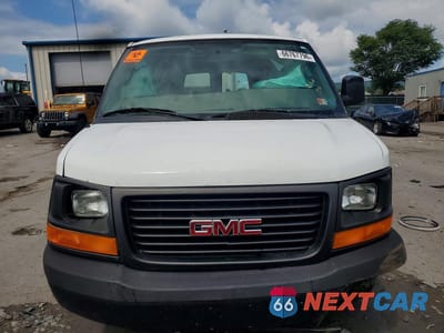 Piąte zdjęcie samochodu w środku: 2017 GMC SAVANA G2500 VIN:1GTW7AFG3H1109560 - miniatura