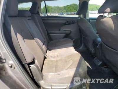 Zdjęcie 11 z 13 samochodu: 2022 TOYOTA HIGHLANDER LE VIN:5TDBZRBH2NS578224 - miniatura