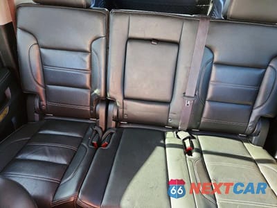 Zdjęcie 10 z 14 samochodu: 2017 GMC YUKON XL DENALI VIN:1GKS2HKJ2HR345176 - miniatura